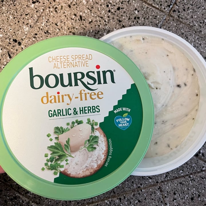 review photo of Boursin Boursin dairy free Garlic and Herbs shared by @loveroftofu on 19 Jan 2022 - review