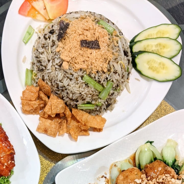photo of New Fut Kai Vegetarian Restaurant Olive Fried Rice shared by @xinru-t on  14 Oct 2021 - review
