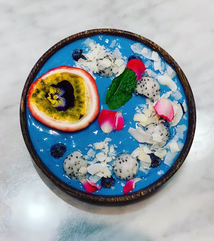 review photo of Green Waffle Diner Blue Immunity Boost shared by @herveggieplates on 31 May 2019 - review