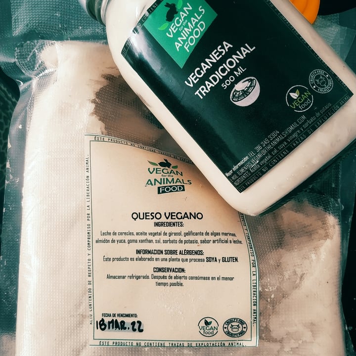 photo of Vegan for the Animals Food Queso vegano shared by @anajogoal on  07 Jan 2022 - review