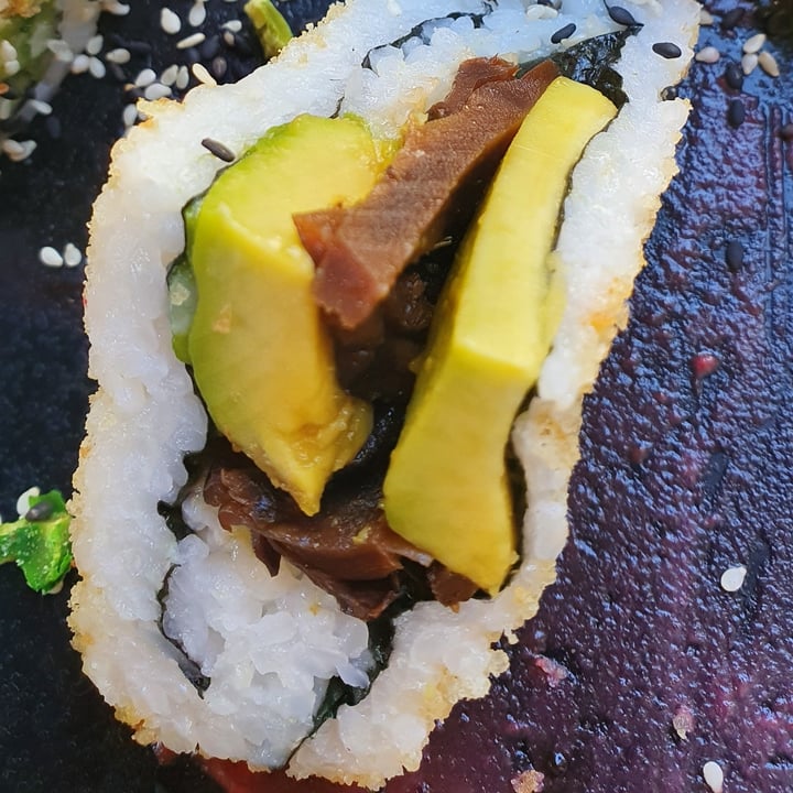 photo of The Green Roll סנדוויץ' אבוקדו פטריות shared by @finkel on  06 Oct 2021 - review
