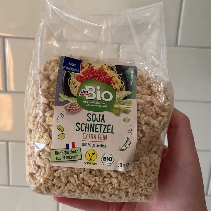 photo of dmBio Soja Schnetzel (soy meat) shared by @eminacausevic on  13 Mar 2022 - review