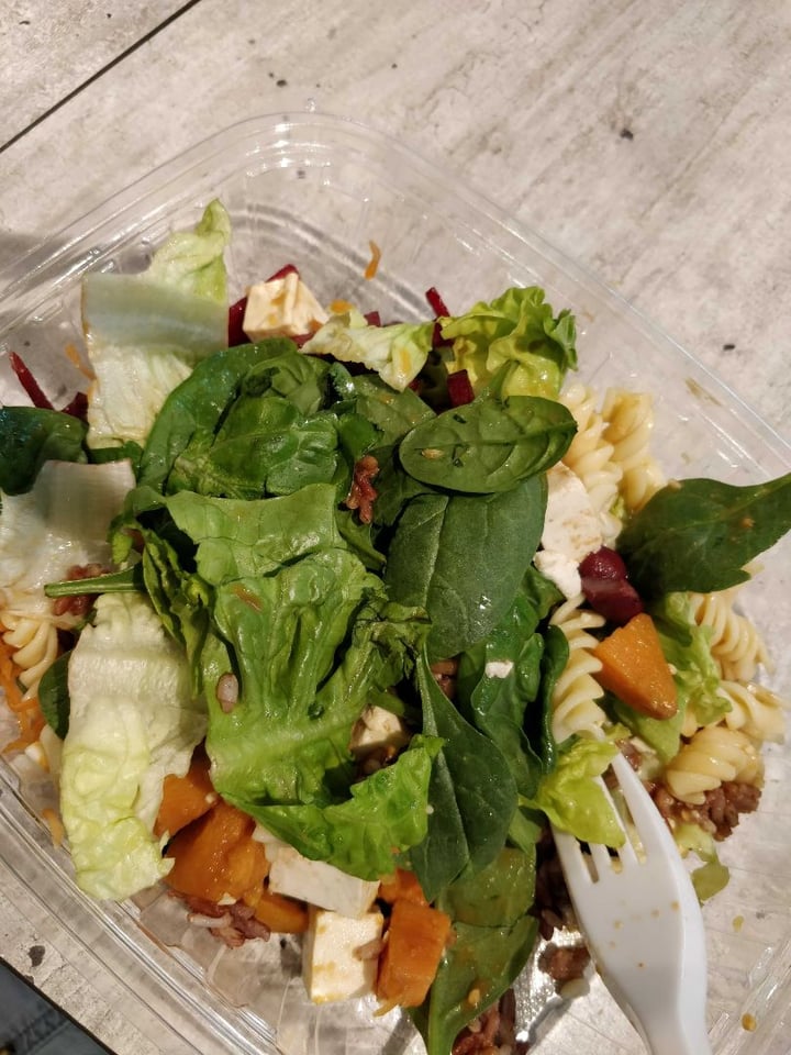 review photo of Happy Tummy Custom salad shared by @fruktoed on 30 Jan 2019 - review