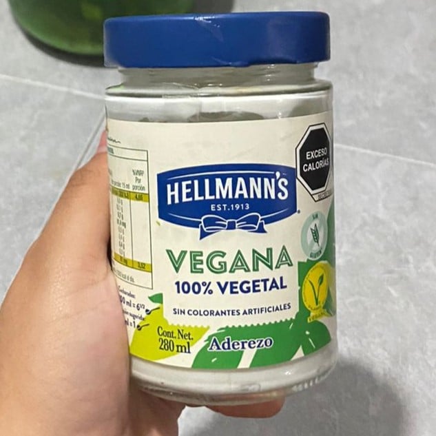 photo of Hellmann’s Hellman’s Vegan Mayonnaise shared by @karlasuarez on  30 Jun 2022 - review