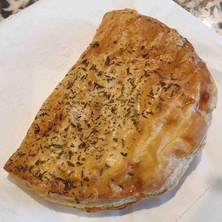 photo of Coughlans Bakery Sutton Vegan Cheese And Onion Pasty shared by @mrboyle on  07 Oct 2020 - review