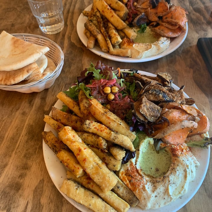 review photo of Chickpea restaurant Sabich Platter shared by @jjosiespence on 16 Aug 2022 - review