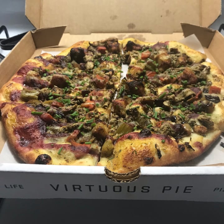 Virtuous Pie Downtown, Victoria, Canada Holiday Pizza Review abillion