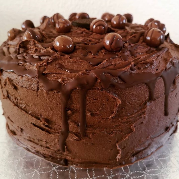 review photo of Vicky's Veganry Baked goods shared by @consciousmarelize on 03 Feb 2021 - review