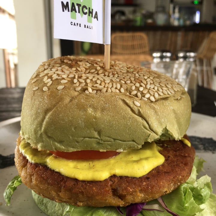 photo of Matcha Cafe Bali Vegan burger shared by @poppyprl on  05 Nov 2020 - review