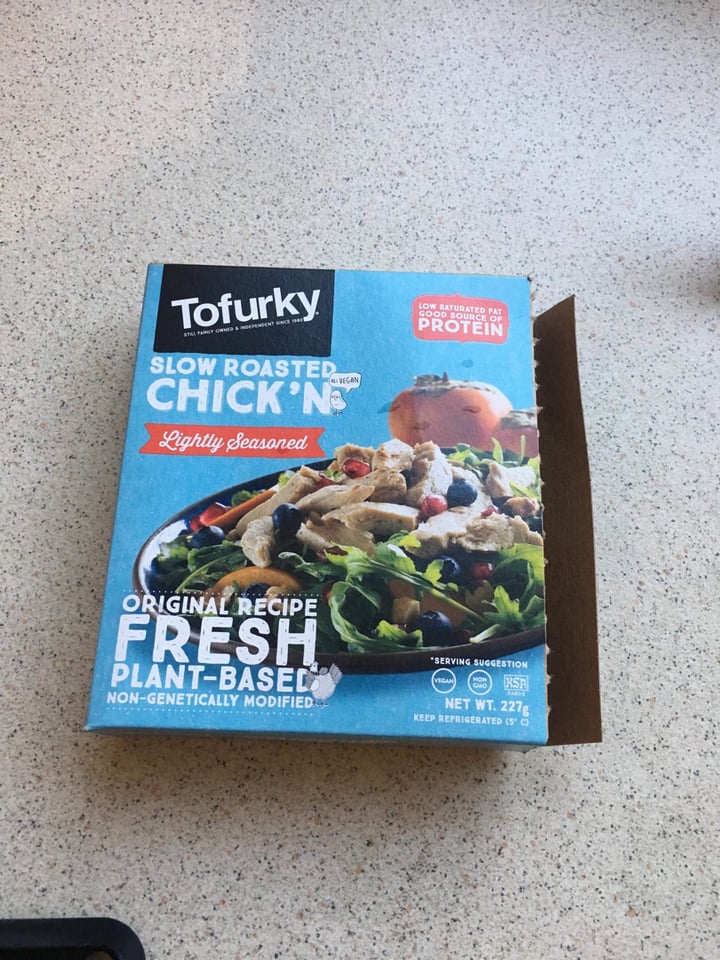 review photo of Tofurky Slow Roasted Chick’n Lightly Seasoned shared by @dennisotter on 20 Aug 2019 - review