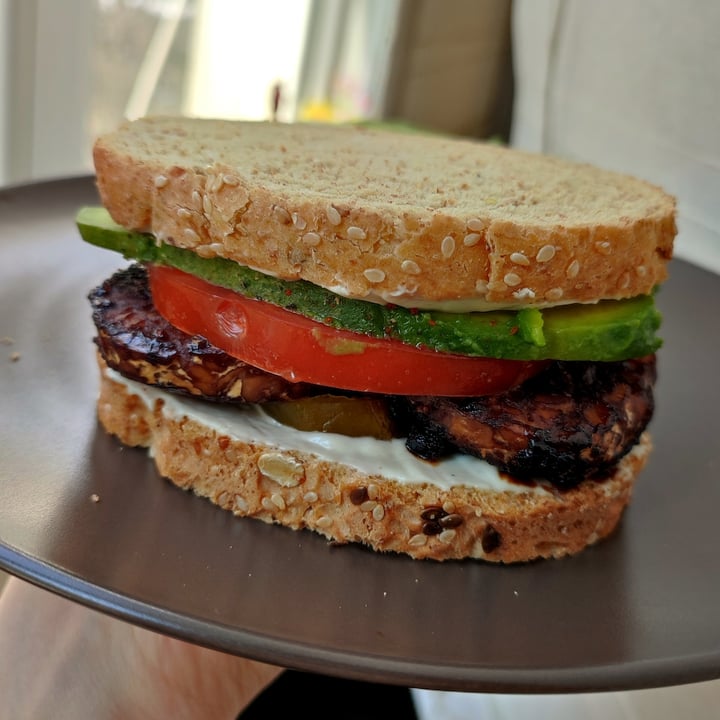 photo of Alberts Tempeh shared by @flouredfingers on  09 Mar 2022 - review