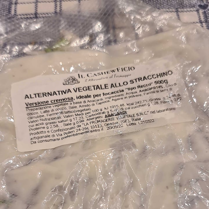 review photo of Il CashewFicio Alternativa vegetale allo stracchino shared by @sarazathoth on 19 Apr 2022 - review