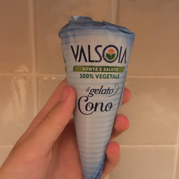review photo of Valsoia Il Gelato 4 coni shared by @veganlu on 27 Jul 2021 - review