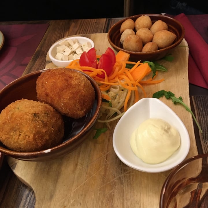 review photo of Rifugio Romano ANTIPASTO DEL RIFUGIO VEGAN shared by @silvia1908 on 23 Mar 2022 - review