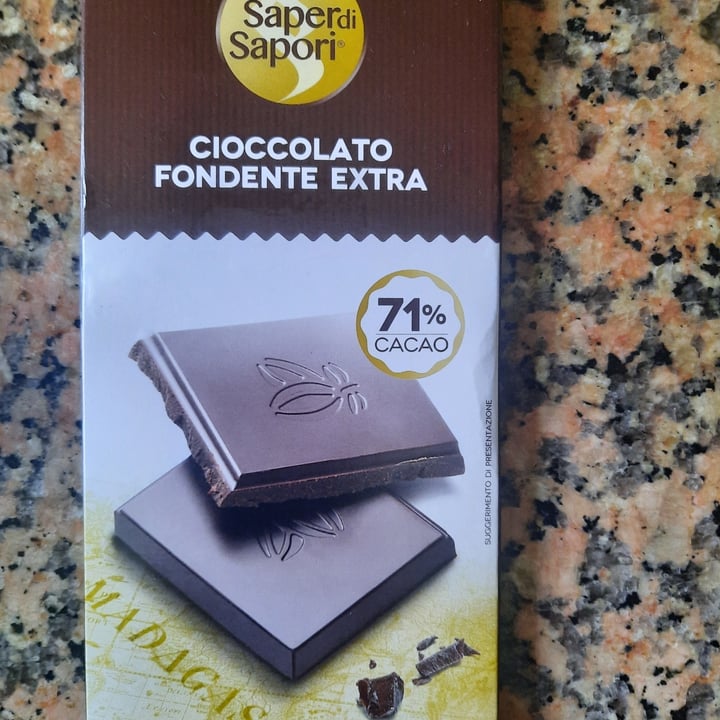 photo of Saper di Sapori  Cioccolato fondente extra 71% Madagascar shared by @vegantizi on  17 Apr 2022 - review