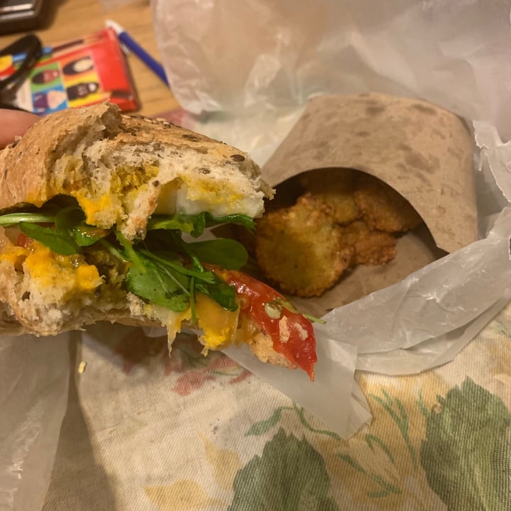 photo of Para todo gusto (Delivery) Sandwich Vegan Con Falafel shared by @love4animals on  20 Jun 2021 - review