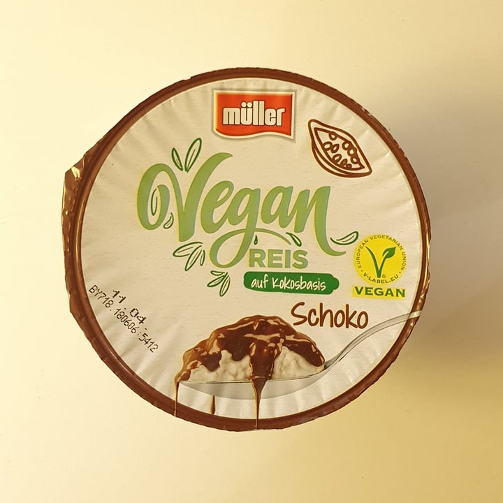 review photo of Müller Vegan Reis Schoko shared by @veganpecan on 20 Mar 2021 - review