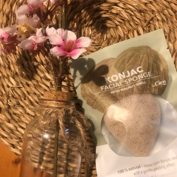 review photo of The Konjac sponge company Konjac facial sponge whit walnut shell shared by @moon28 on 23 May 2022 - review