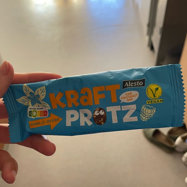 review photo of Alesto Kraftprotz Vanille-Beere shared by @isabella123 on 25 Aug 2022 - review