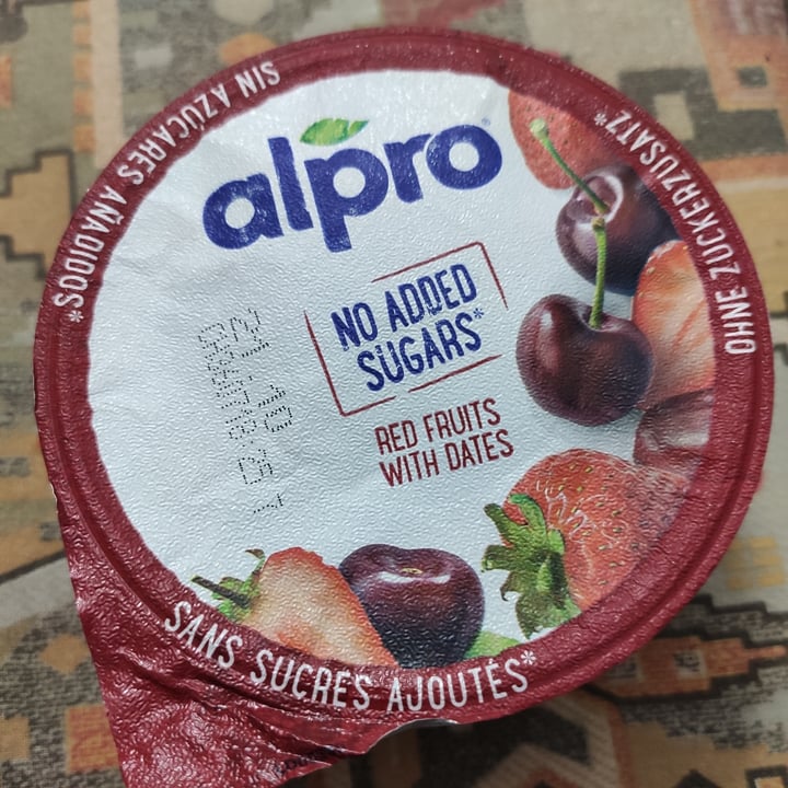 photo of Alpro Alpro soia frutti rossi e datteri shared by @ziafe on  19 Oct 2022 - review