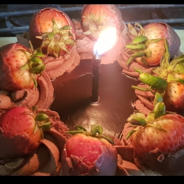 review photo of Garambullo Pastel De Chocolate Con Fresas shared by @pamjett on 09 Oct 2020 - review