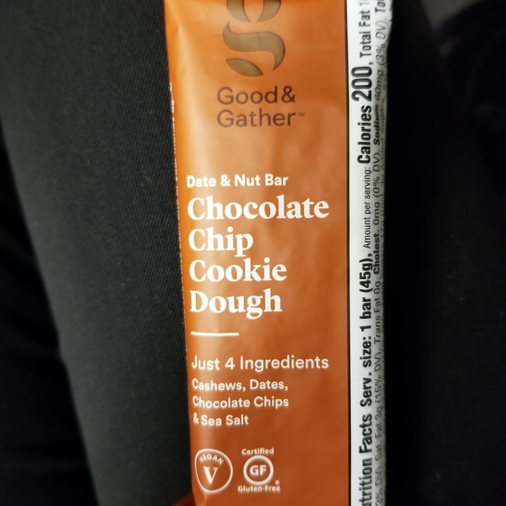 review photo of Good & Gather Date & Nut Bars Chocolate Chip Cookie Dough shared by @bann on 23 Jun 2021 - review