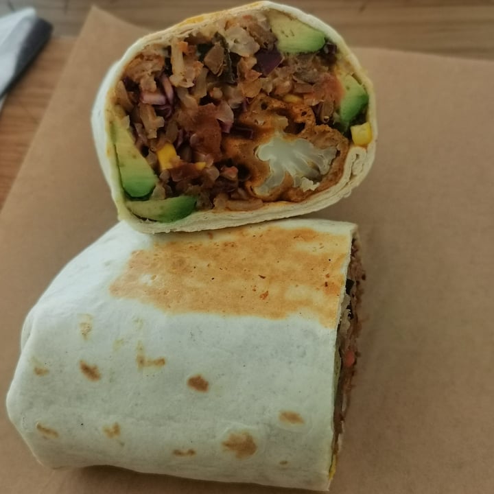 photo of Nourish'd Observatory Cauli Me Burrito shared by @veganpower001 on  20 Oct 2021 - review