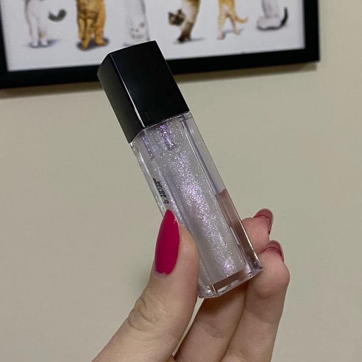 photo of Maxlove Lip Gloss shared by @cavallxro on  16 Jun 2022 - review