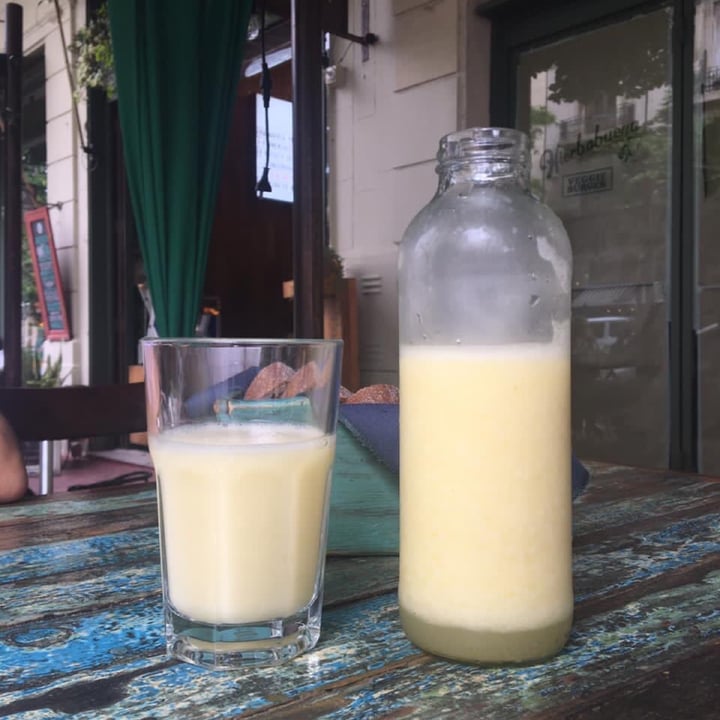 photo of Hierbabuena Limonada de maracuyá shared by @lauchis on  01 Dec 2020 - review