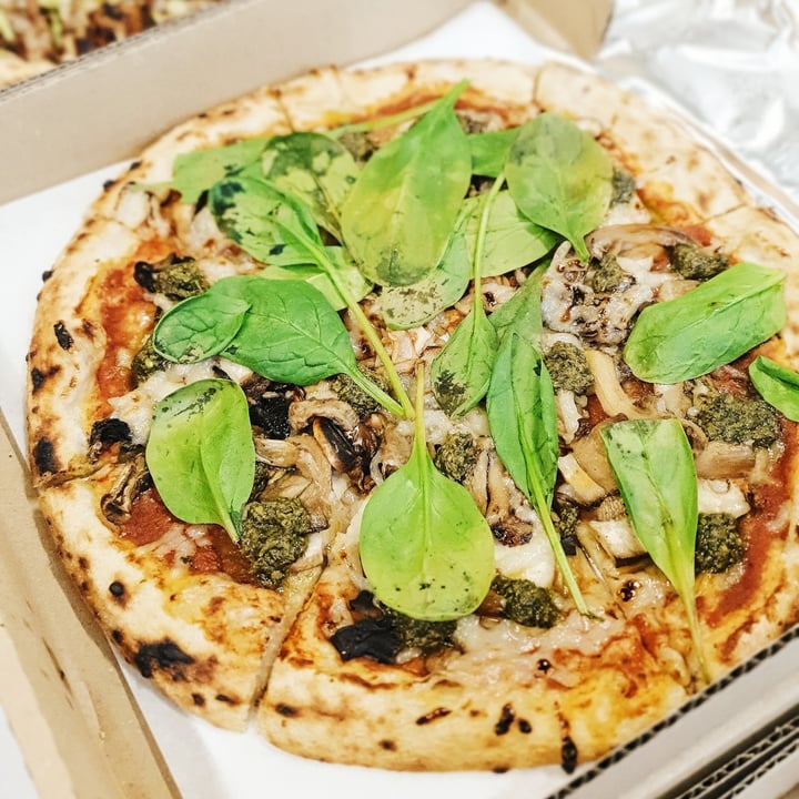photo of Sunny Slices Mushroom and Pesto shared by @simhazel on  30 Oct 2020 - review