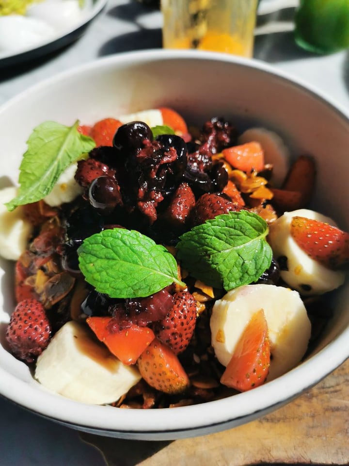 photo of Sisterfields Cafe Acai Berry Bowl shared by @stefietokee on  04 Feb 2020 - review