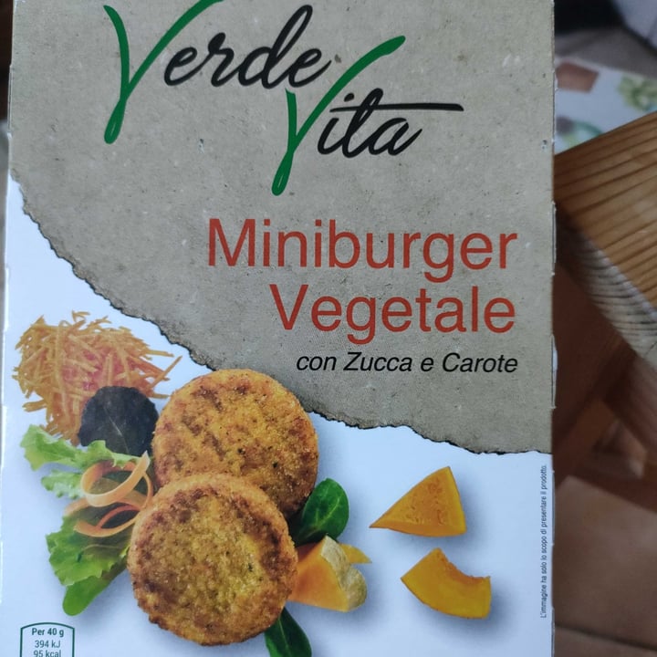 photo of Verde vita Miniburger vegetale con zucca e carote shared by @virginia123456 on  08 Jun 2022 - review