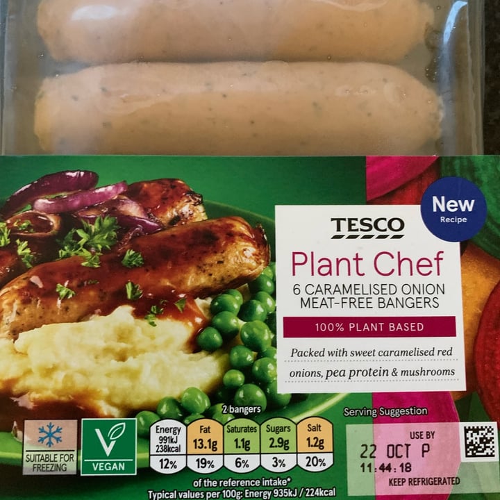 photo of Tesco Plant Chef Caramelised onion meat-free bangers shared by @theratspyjamas on  20 Oct 2021 - review