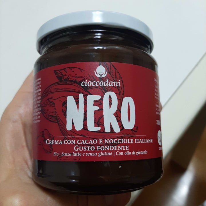 photo of Cioccodanì Crema cioccolata fondente shared by @irr82 on  11 Apr 2022 - review
