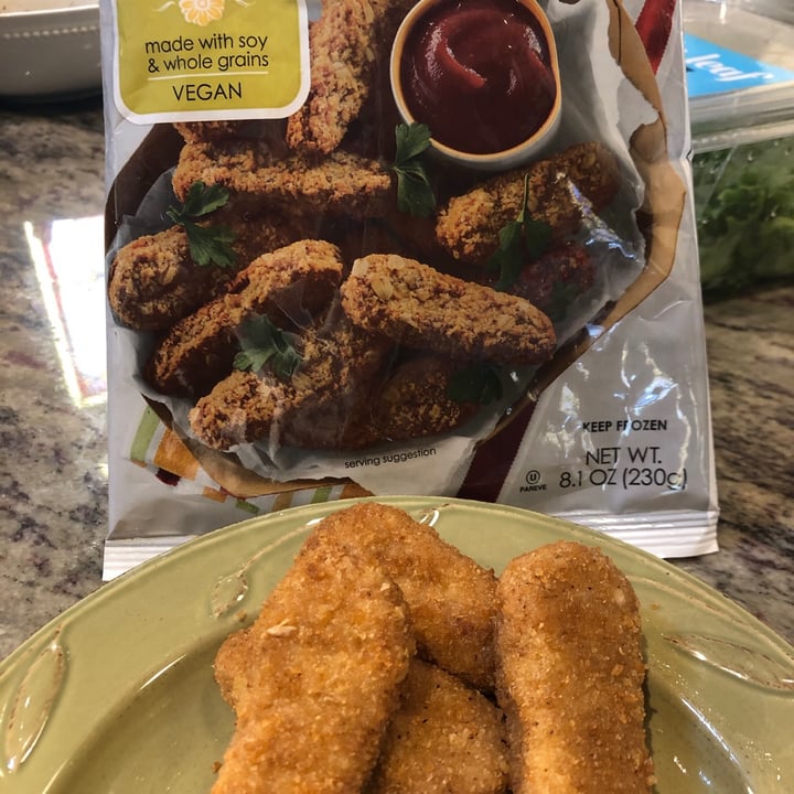 Trader Joe's Chickenless Crispy Tenders Review abillion