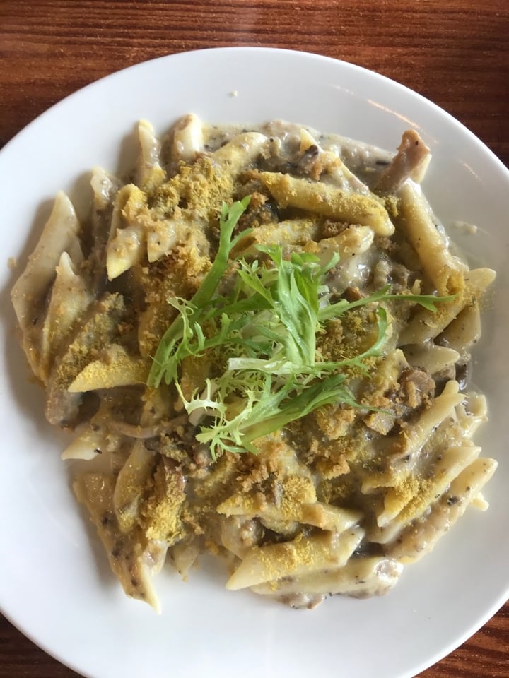 photo of nomVnom Bistro Truffled Mushroom Pasta shared by @veggieoty on  25 Mar 2020 - review