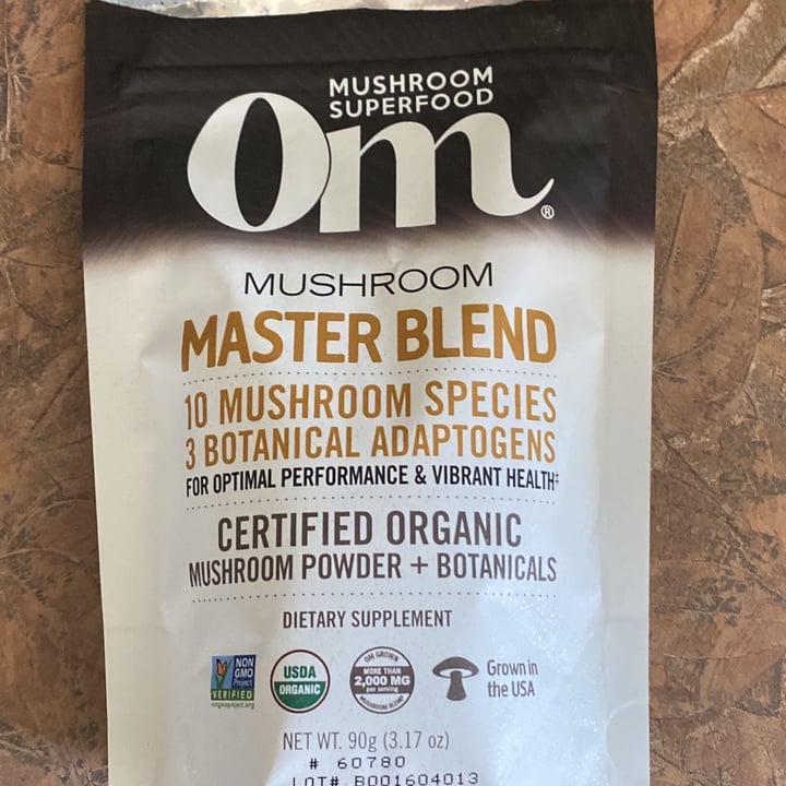 photo of OM Mushroom Superfood Mushroom Master Blend shared by @nathlena19 on  24 Jul 2022 - review