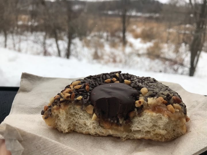 photo of Glam Doll Donuts Vegan Cosmopolitan Girl shared by @dianna on  26 Jan 2020 - review