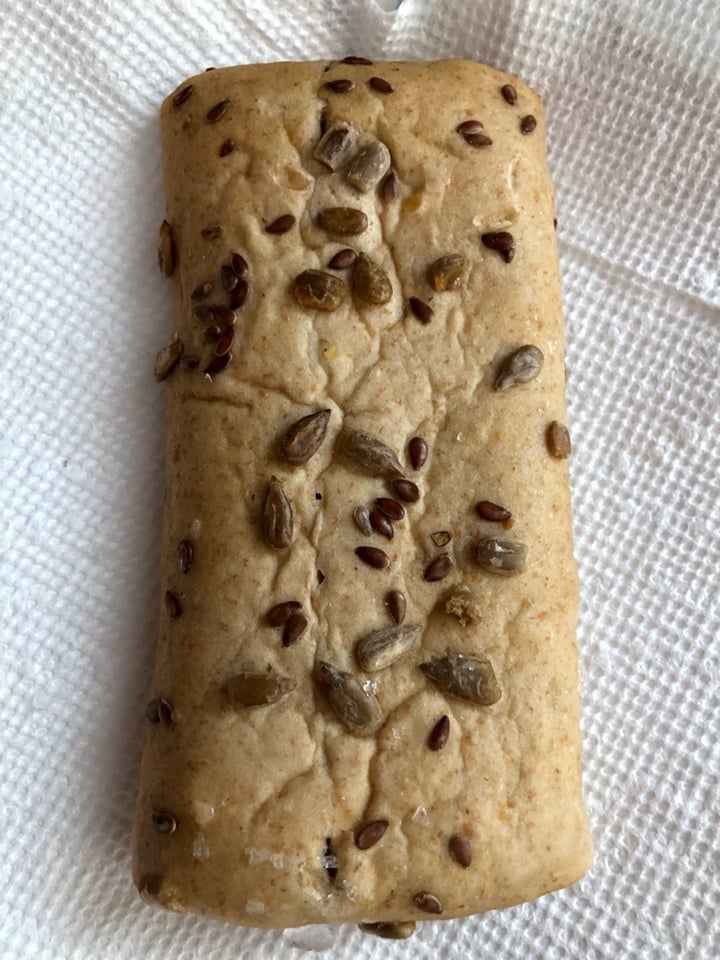 photo of Sweet Earth Sweet Earth POGO Chocolate Banana & Flax Wrap shared by @steffensenskitchen on  23 Feb 2020 - review