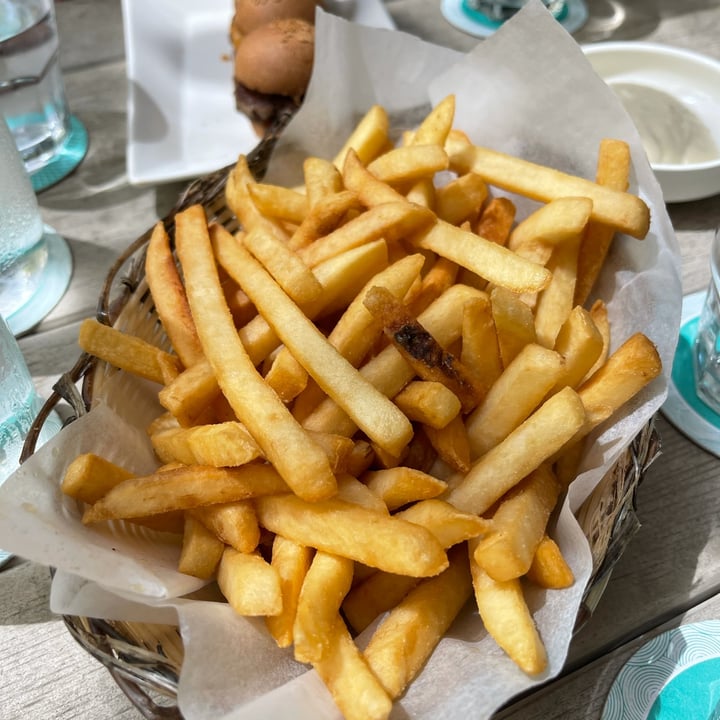 photo of Privé CHIJMES Straight Cut Fries shared by @shalini97 on  26 Jun 2022 - review