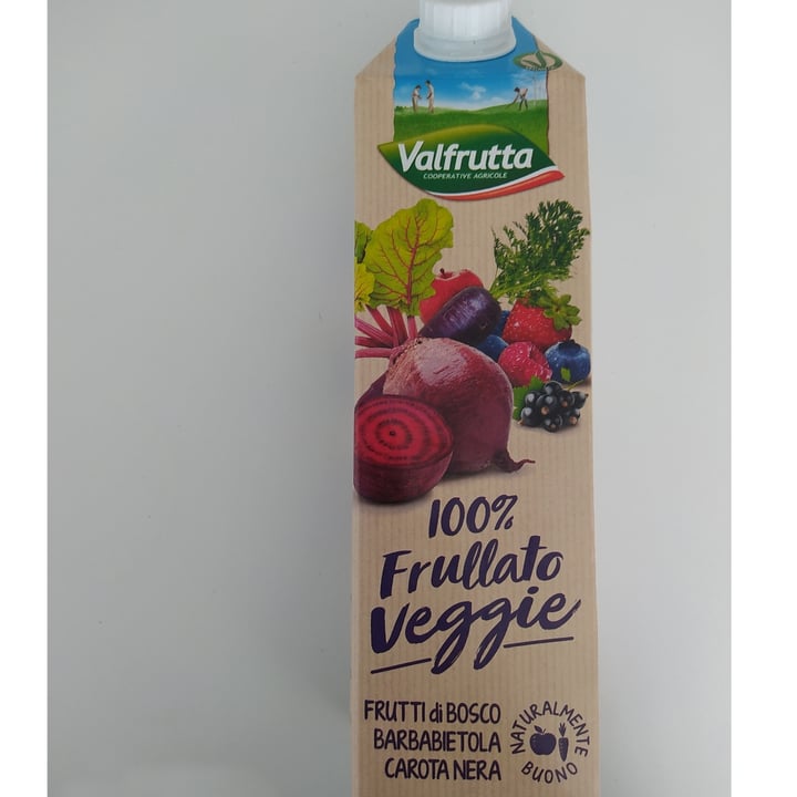 photo of Valfrutta 100% Frullato Veggie Frutti di Bosco Barbabietola Carota Nera shared by @nathalych on  15 Apr 2022 - review