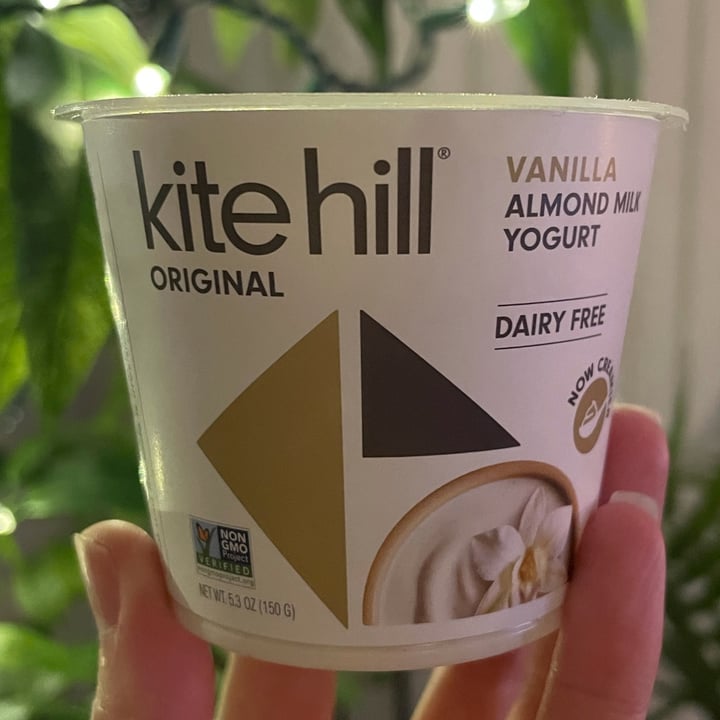 photo of Kite Hill Vanilla Almond Milk Yogurt Original shared by @jpegg on  16 Nov 2021 - review