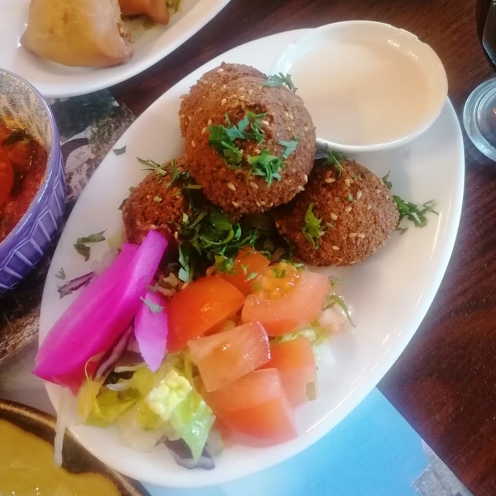 photo of Beirut Star Falafel shared by @isabelless on  03 Jun 2022 - review