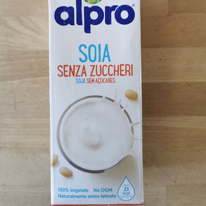 photo of Alpro Bevanda Di Soia Senza Zuccheri shared by @elisapittori on  10 Apr 2022 - review