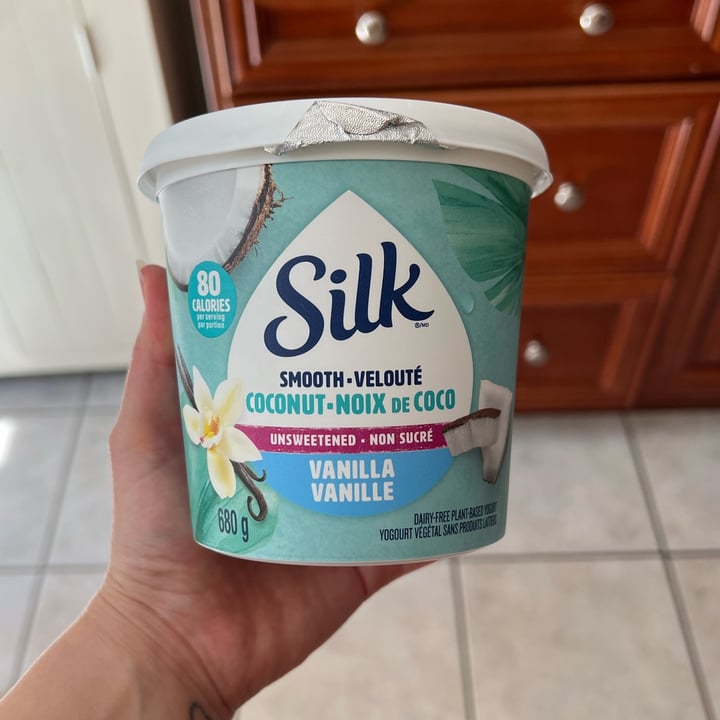 review photo of Silk Coconut Vanilla Yogurt shared by @caariinaa on 13 May 2022 - review