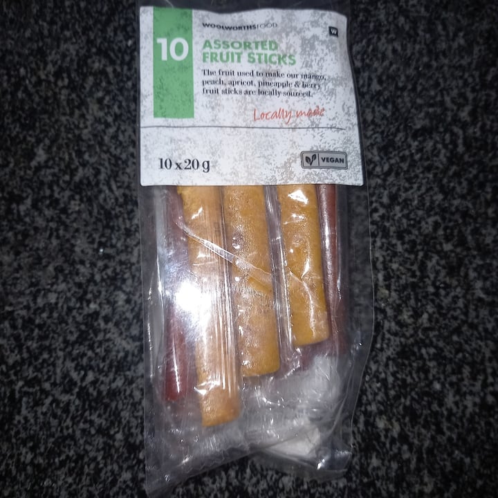 photo of Woolworths Food Assorted fruit sticks shared by @tayethevegan on  06 Apr 2022 - review