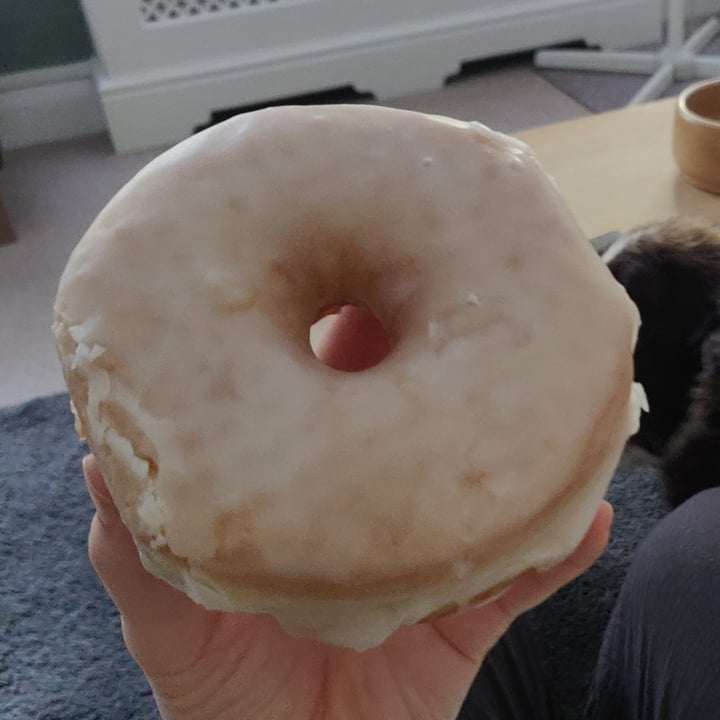 photo of Doughnut Time Original Glazed shared by @sopheen on  23 Sep 2020 - review