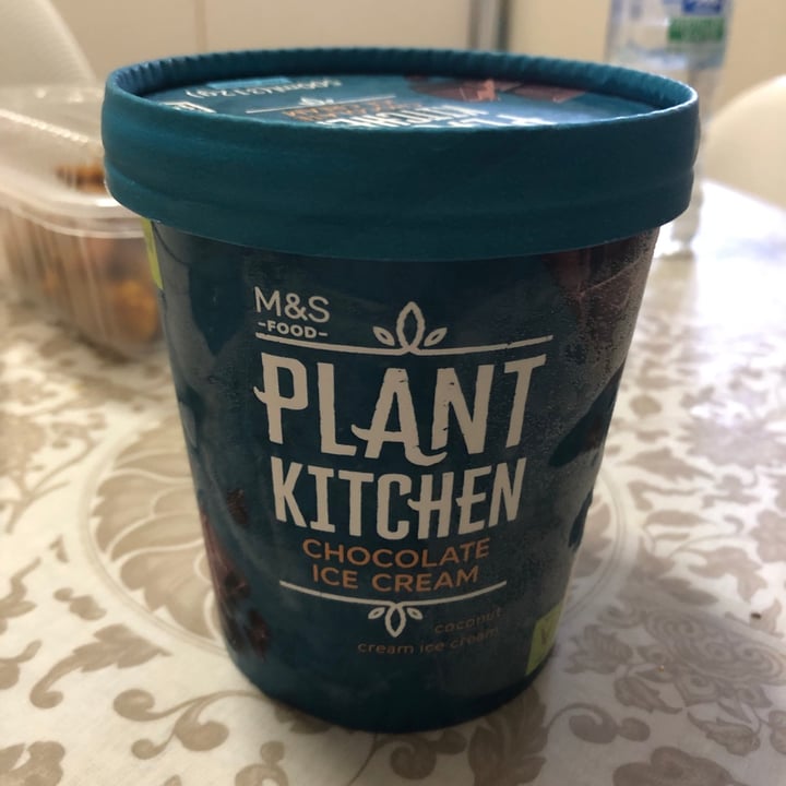 photo of Plant Kitchen (M&S) Chocolate ice cream shared by @aishahalattas on  25 Aug 2020 - review