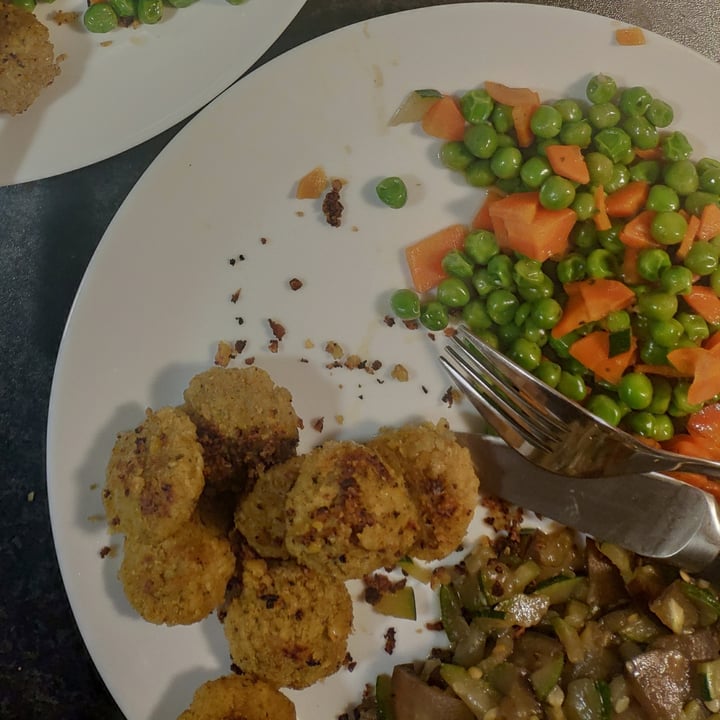 review photo of ICA falafel shared by @lauraarual on 22 Sep 2022 - review