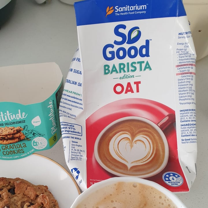 photo of Sanitarium Sanitarium So Good Oat Milk shared by @crazyvegancatlady on  18 Nov 2022 - review